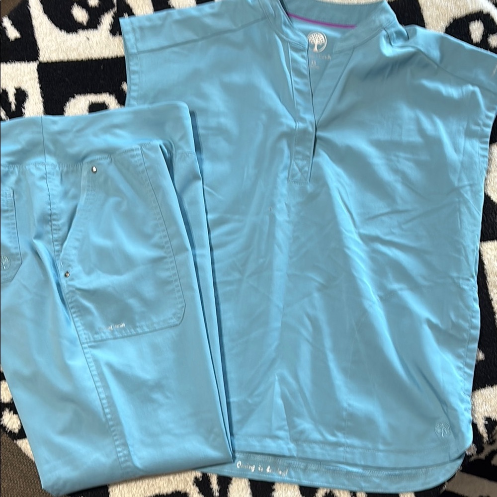 Healing Hands Light Blue Scrub Set